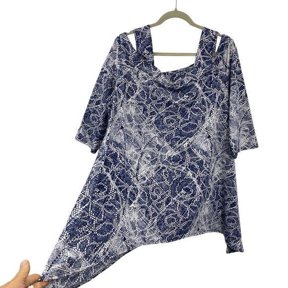 Clara Sunwoo Tunic size 1X Slinky Knit Square Neck Blue Pattern Cold Shoulder - Picture 1 of 7